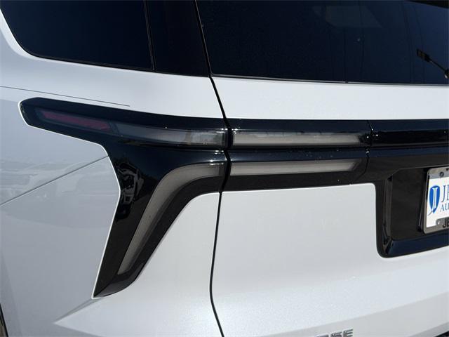 new 2026 Chevrolet Traverse car, priced at $58,329