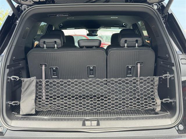 new 2025 Chevrolet Traverse car, priced at $42,680