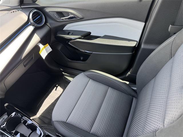 new 2025 Chevrolet Trax car, priced at $24,330