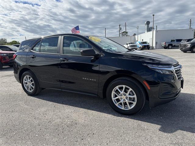 used 2022 Chevrolet Equinox car, priced at $19,093