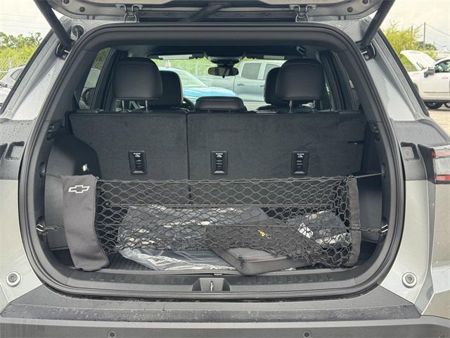 new 2026 Chevrolet Equinox car, priced at $34,135