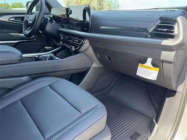 new 2025 Chevrolet Traverse car, priced at $42,960