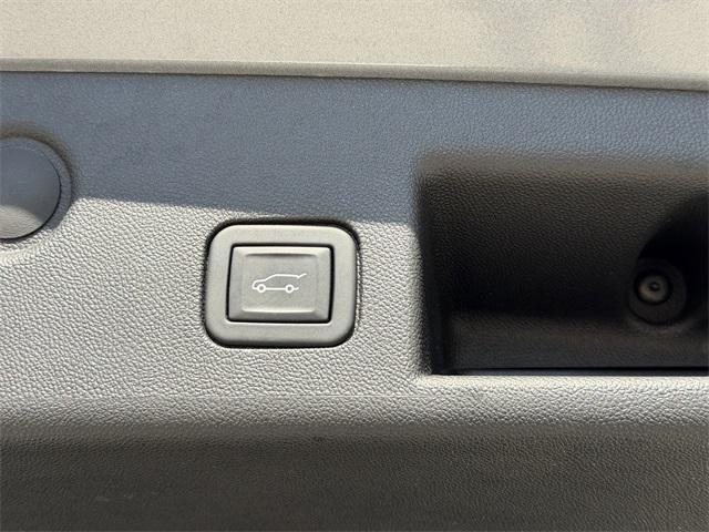 used 2024 Chevrolet Equinox car, priced at $22,831