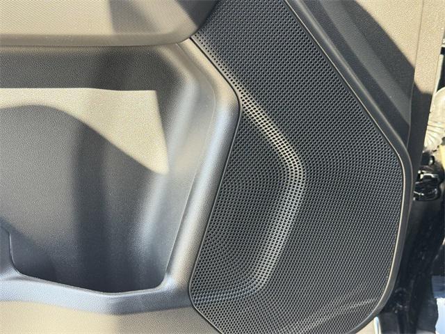 new 2025 Chevrolet Colorado car, priced at $35,057
