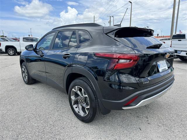 new 2025 Chevrolet Trax car, priced at $22,462