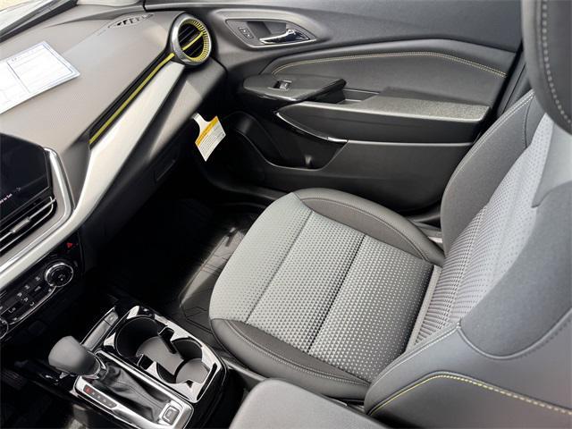 new 2025 Chevrolet Trax car, priced at $22,462