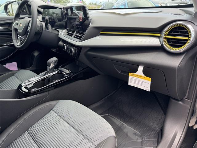 new 2025 Chevrolet Trax car, priced at $22,462