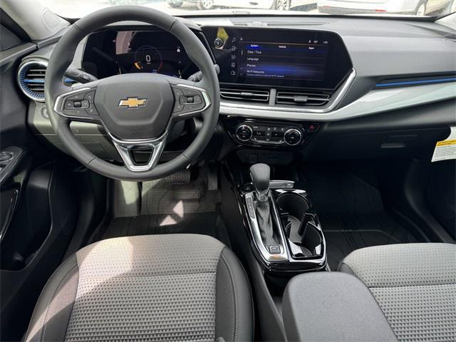 new 2025 Chevrolet Trax car, priced at $24,274