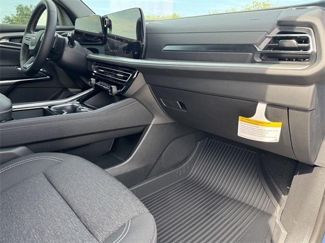 new 2025 Chevrolet Traverse car, priced at $41,745