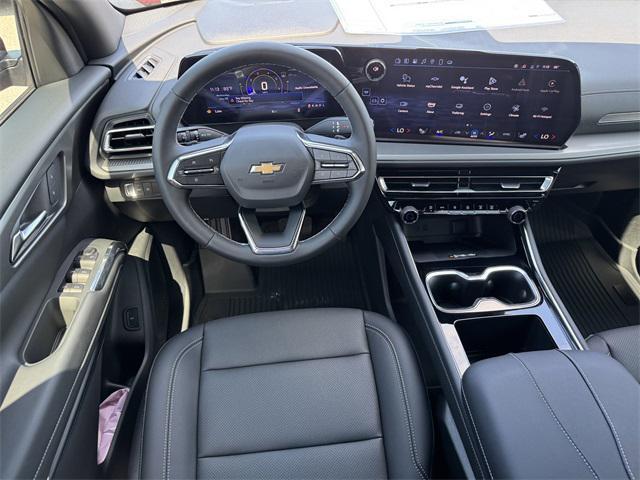 new 2025 Chevrolet Traverse car, priced at $45,581