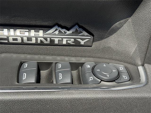 new 2025 Chevrolet Silverado 1500 car, priced at $71,400