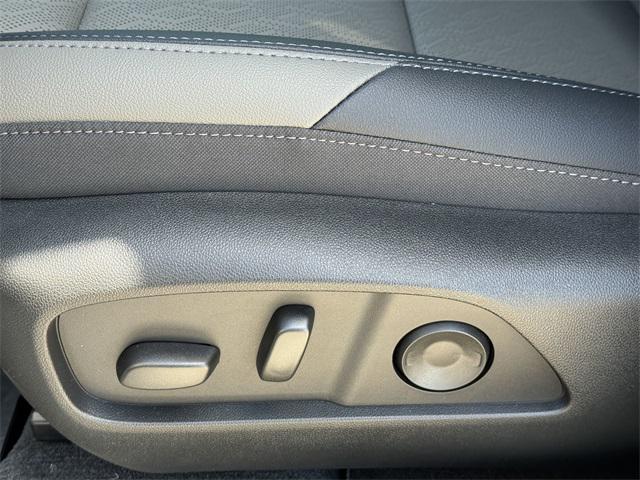 new 2025 Chevrolet Equinox car, priced at $31,442