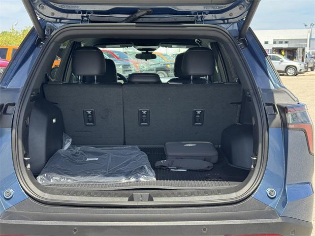 new 2025 Chevrolet Equinox car, priced at $31,442