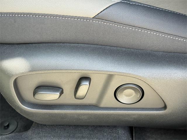 new 2025 Chevrolet Equinox car, priced at $30,085