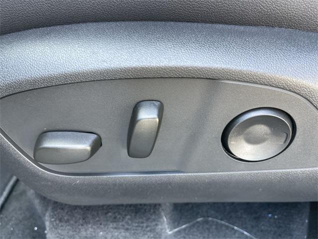 new 2026 Chevrolet Traverse car, priced at $46,595