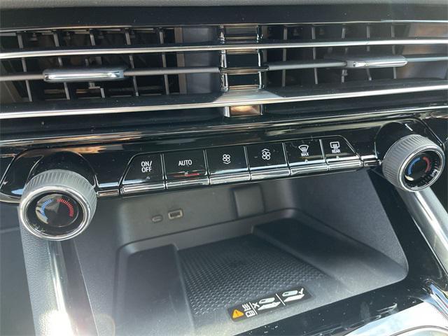 new 2026 Chevrolet Traverse car, priced at $46,595