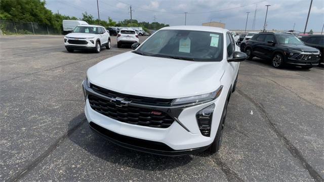 new 2025 Chevrolet Trax car, priced at $24,185