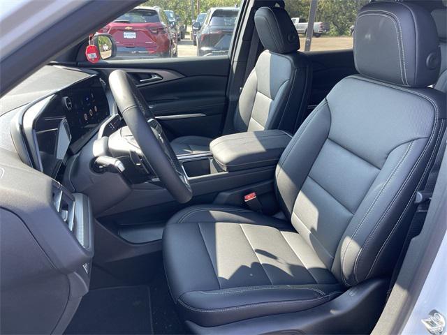 new 2025 Chevrolet Traverse car, priced at $43,255