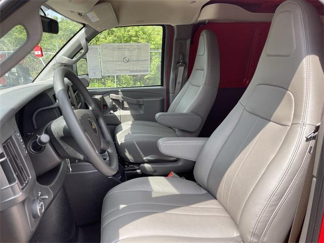 new 2024 Chevrolet Express 2500 car