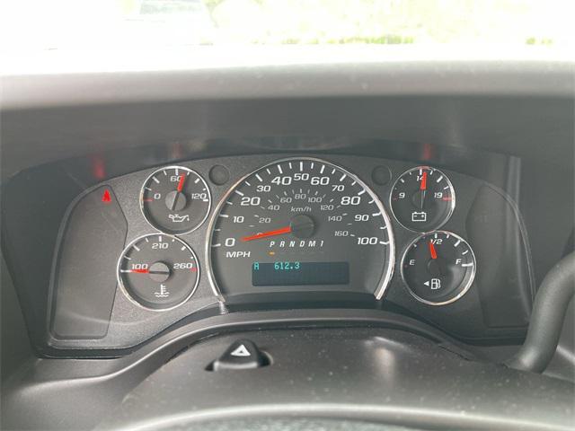 new 2024 Chevrolet Express 2500 car