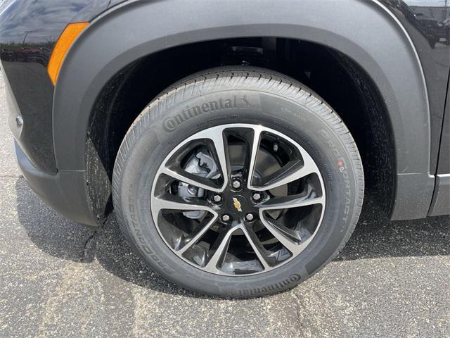new 2025 Chevrolet TrailBlazer car, priced at $27,095