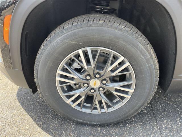 new 2025 Chevrolet Traverse car, priced at $43,220