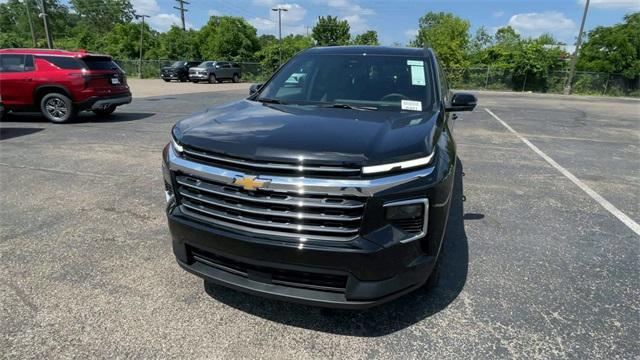 new 2025 Chevrolet Traverse car, priced at $43,220