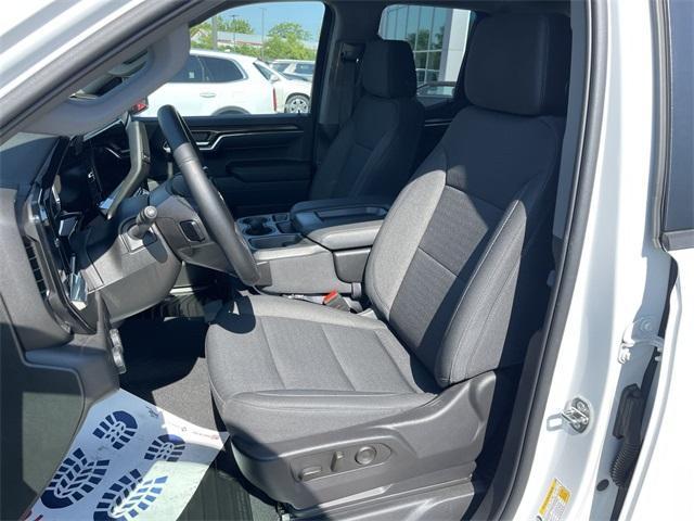 new 2024 Chevrolet Silverado 1500 car, priced at $48,095