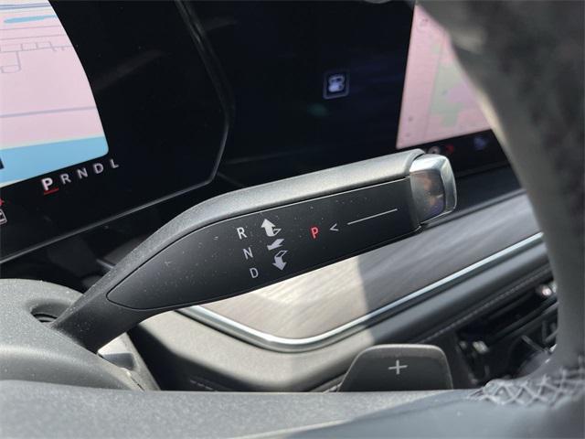 new 2025 Chevrolet Suburban car