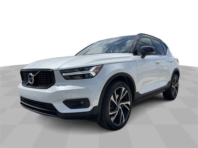 used 2019 Volvo XC40 car, priced at $23,980