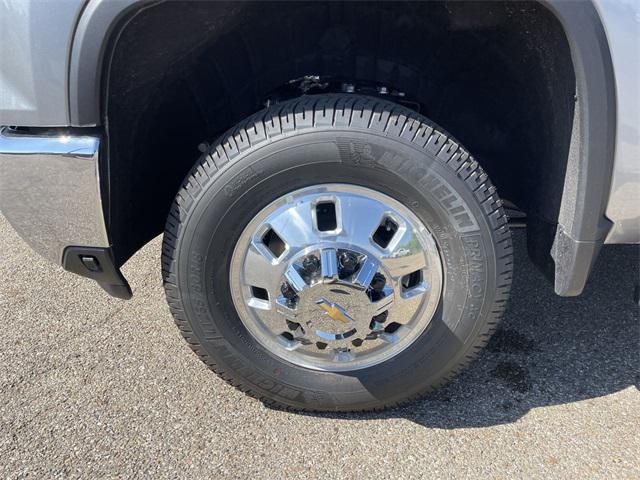 new 2025 Chevrolet Silverado 3500 car, priced at $72,130