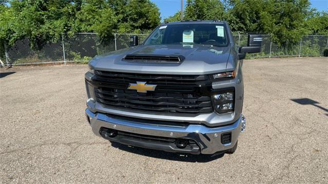 new 2025 Chevrolet Silverado 3500 car, priced at $72,130