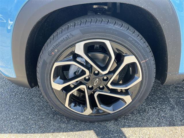 new 2025 Chevrolet Trax car, priced at $27,940