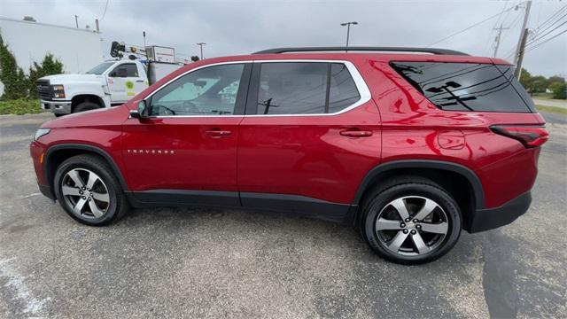used 2023 Chevrolet Traverse car, priced at $32,980