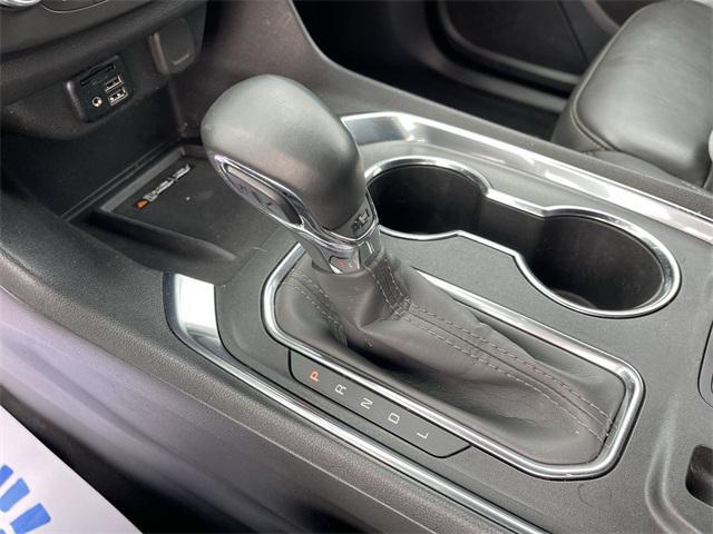 used 2023 Chevrolet Traverse car, priced at $32,980