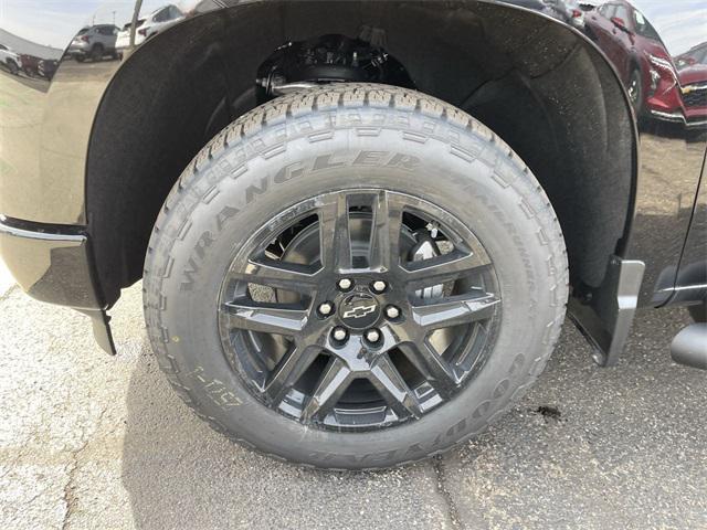 new 2025 Chevrolet Silverado 1500 car, priced at $46,870