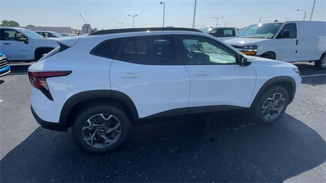 new 2025 Chevrolet Trax car, priced at $25,380