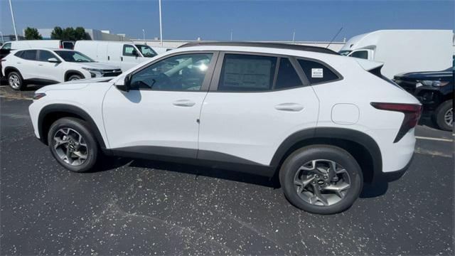 new 2025 Chevrolet Trax car, priced at $25,380