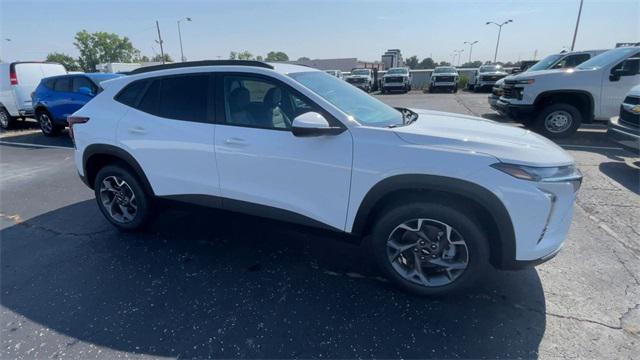 new 2025 Chevrolet Trax car, priced at $25,380