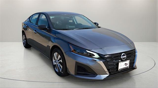 new 2025 Nissan Altima car, priced at $27,336