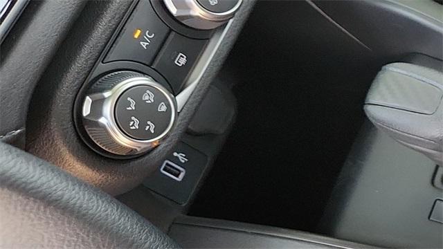 new 2025 Nissan Versa car, priced at $21,261