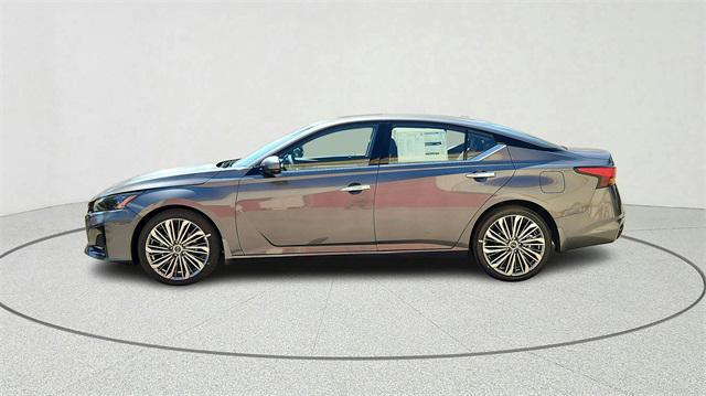 new 2025 Nissan Altima car, priced at $34,096