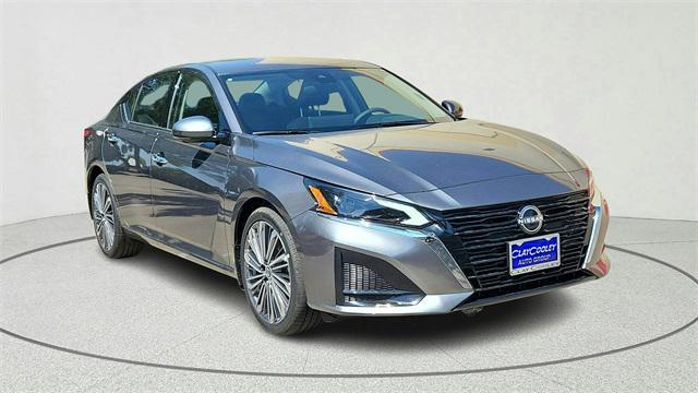 new 2025 Nissan Altima car, priced at $34,096