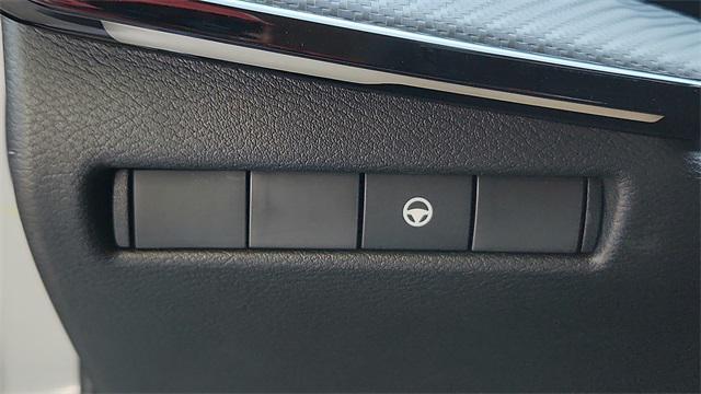 new 2025 Nissan Kicks car, priced at $25,582