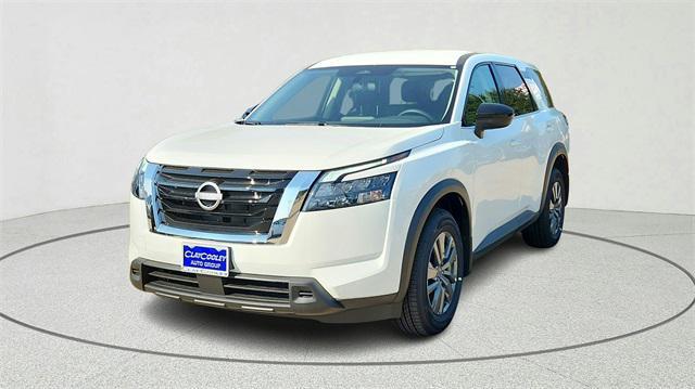 new 2025 Nissan Pathfinder car, priced at $31,551