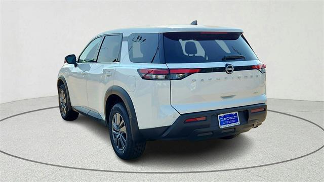 new 2025 Nissan Pathfinder car, priced at $31,551