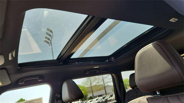 new 2025 Nissan Armada car, priced at $71,468