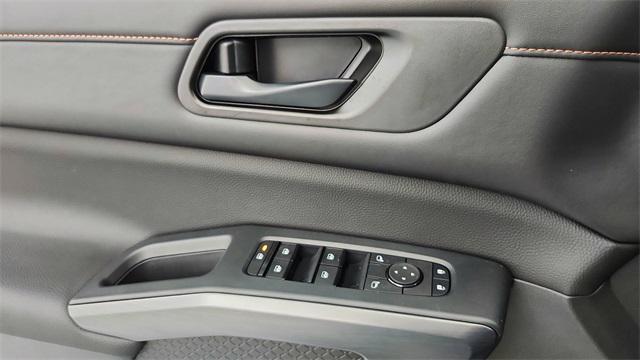 new 2025 Nissan Pathfinder car, priced at $44,793