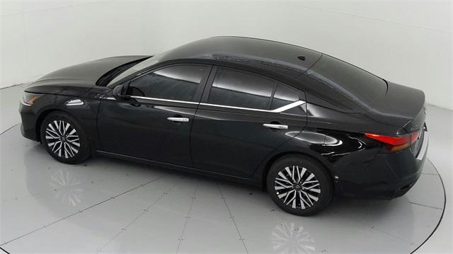 used 2023 Nissan Altima car, priced at $18,777