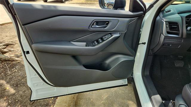 new 2025 Nissan Rogue car, priced at $29,283